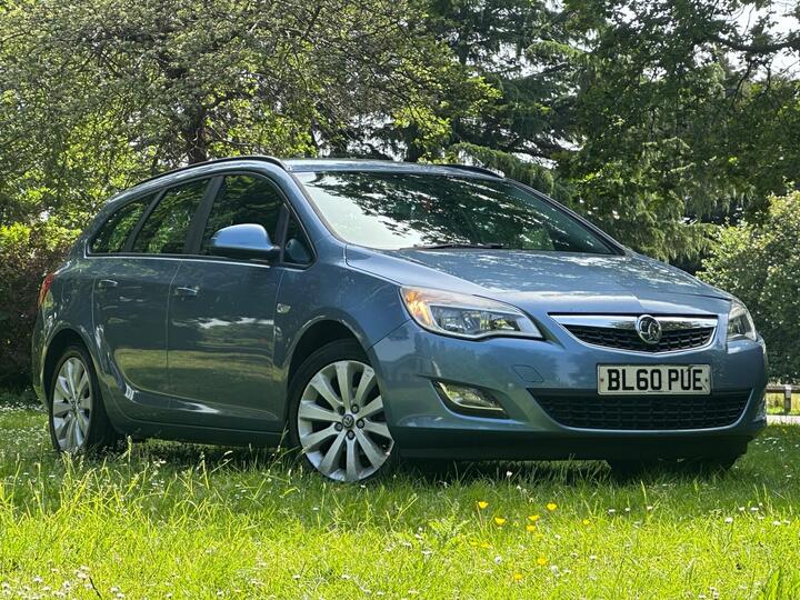 Vauxhall Astra 1.6 16V Exclusiv Sports Tourer Auto Euro 5 5dr Vauxhall Astra 1.6 16V Exclusiv Sports Tourer Auto Euro 5 5dr
