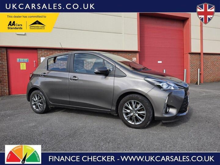 Toyota YARIS 1.5 VVT-i Icon Tech Euro 6 5dr
