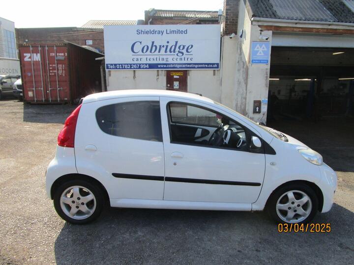 Peugeot 107 1.0 12V Sportium Euro 5 5dr