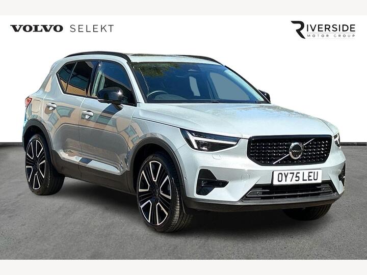 Volvo XC40 2.0 B4 MHEV Ultra Dark DCT Auto Euro 6 (s/s) 5dr