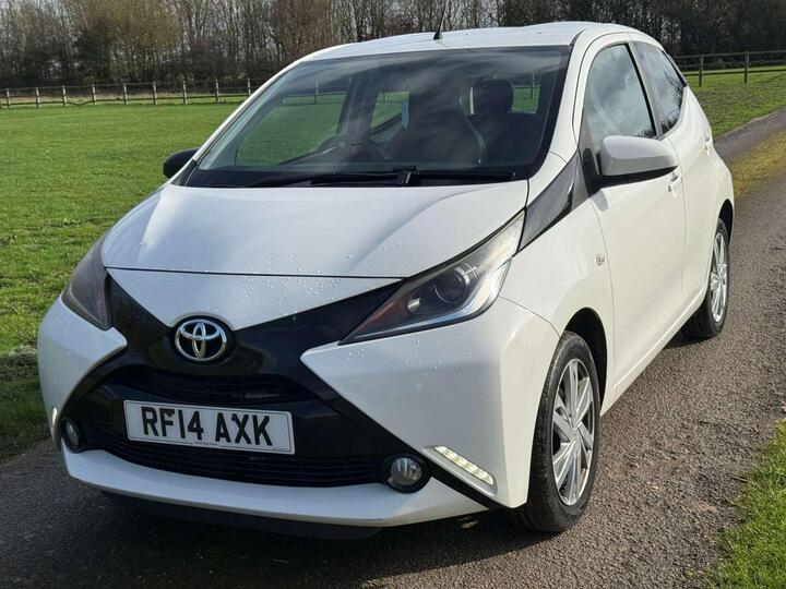 Toyota AYGO 1.0 VVT-i X-pression Euro 5 5dr Euro 5
