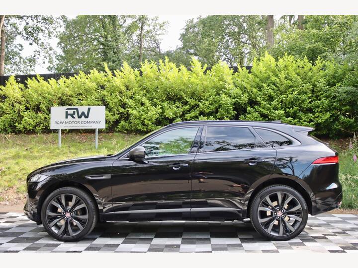 Jaguar F-PACE 2.0 P300 300 Sport Auto AWD Euro 6 (s/s) 5dr