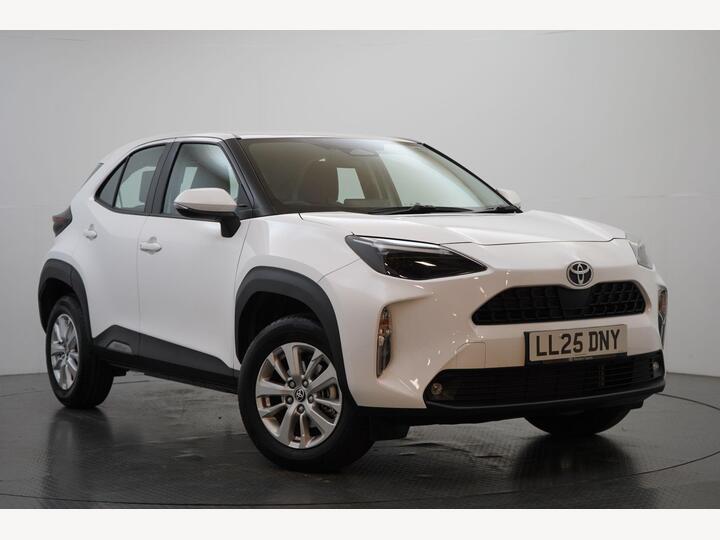 Toyota Yaris Cross 1.5 VVT-h Icon E-CVT Euro 6 (s/s) 5dr Toyota Yaris Cross 1.5 VVT-h Icon E-CVT Euro 6 (s/s) 5dr