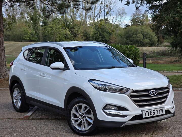 Hyundai TUCSON 1.7 CRDi Blue Drive SE Nav Euro 6 (s/s) 5dr