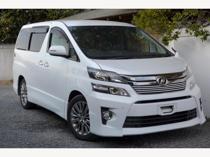 Toyota Vellfire 2.4 Z - Golden Eye Series 2 - Grade 4.5