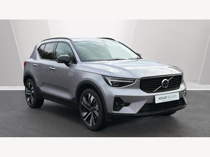 Volvo XC40 2.0 B4 MHEV Ultra Dark DCT Auto Euro 6 (s/s) 5dr