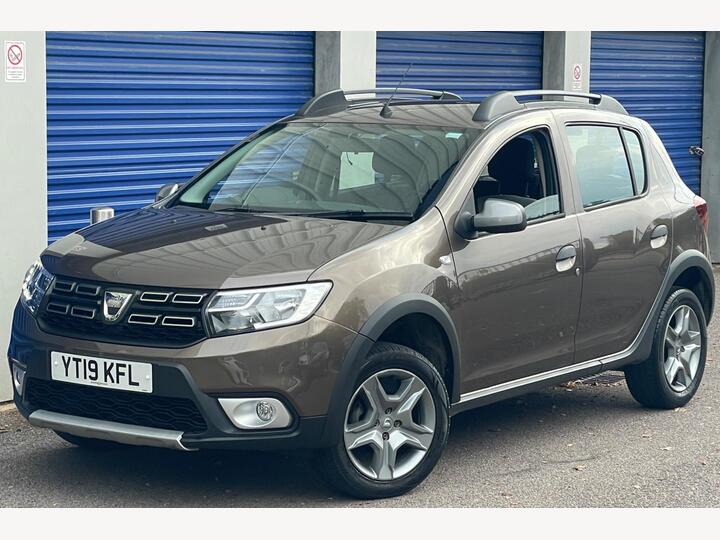 Dacia Sandero Stepway 0.9 TCe Essential Euro 6 (s/s) 5dr