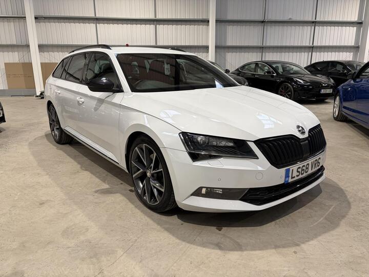 Skoda Superb 1.5 TSI ACT SportLine DSG Euro 6 (s/s) 5dr Skoda Superb 1.5 TSI ACT SportLine DSG Euro 6 (s/s) 5dr