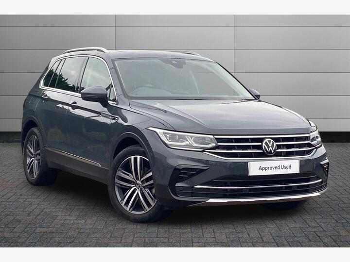 Volkswagen Tiguan 1.5 TSI Elegance DSG Euro 6 (s/s) 5dr Volkswagen Tiguan 1.5 TSI Elegance DSG Euro 6 (s/s) 5dr