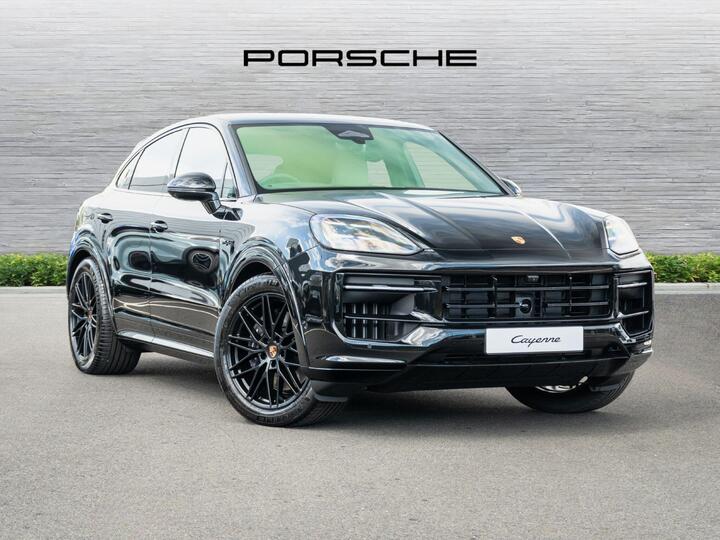 Porsche Cayenne 3.0 V6 E-Hybrid 25.9kWh Black Edition TiptronicS 4WD Euro 6 (s/s) 5dr