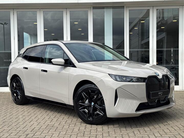 BMW IX 45 100.6kWh Sport (Tech) Auto XDrive 5dr (22kW Charger)