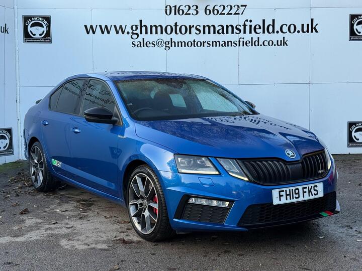 Skoda Octavia 2.0 TSI VRS Euro 6 (s/s) 5dr Skoda Octavia 2.0 TSI VRS Euro 6 (s/s) 5dr