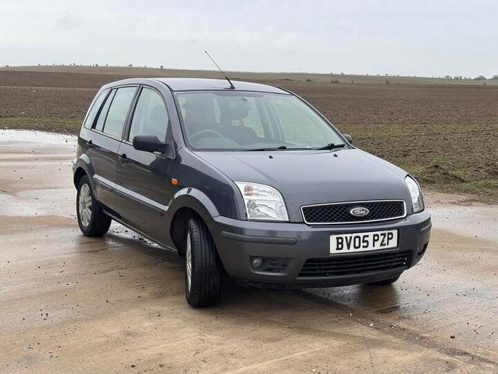 Ford Fusion 1.6 3 5dr