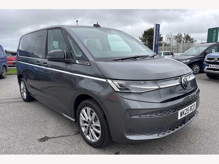 Volkswagen Multivan 2.0 TDI Style DSG Euro 6 (s/s) 5dr Volkswagen Multivan 2.0 TDI Style DSG Euro 6 (s/s) 5dr
