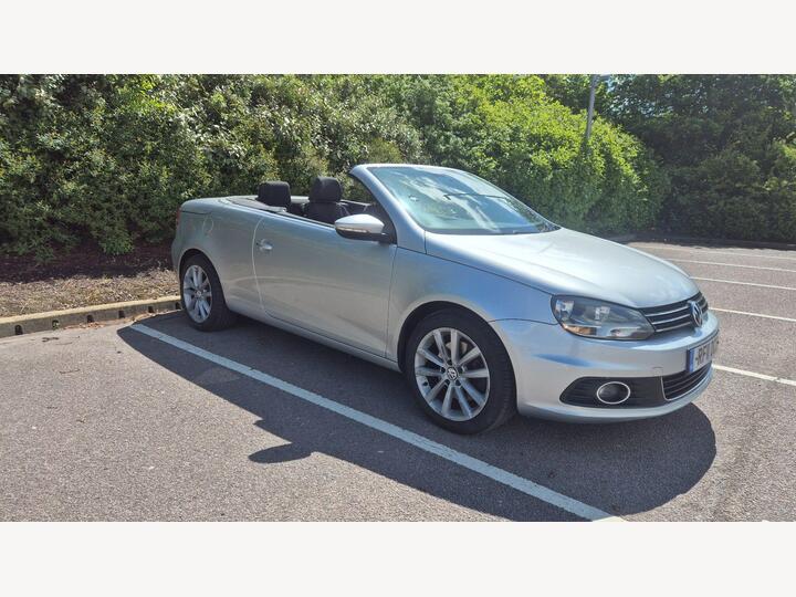 Volkswagen Eos 1.4 TSI SE Cabriolet Euro 5 2dr Volkswagen Eos 1.4 TSI SE Cabriolet Euro 5 2dr
