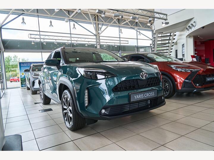 Toyota Yaris Cross 1.5 VVT-h Design E-CVT Euro 6 (s/s) 5dr