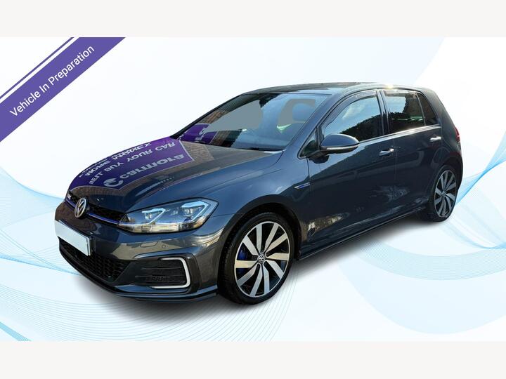 Volkswagen Golf 1.4 TSI 8.7kWh GTE Advance DSG Euro 6 (s/s) 5dr