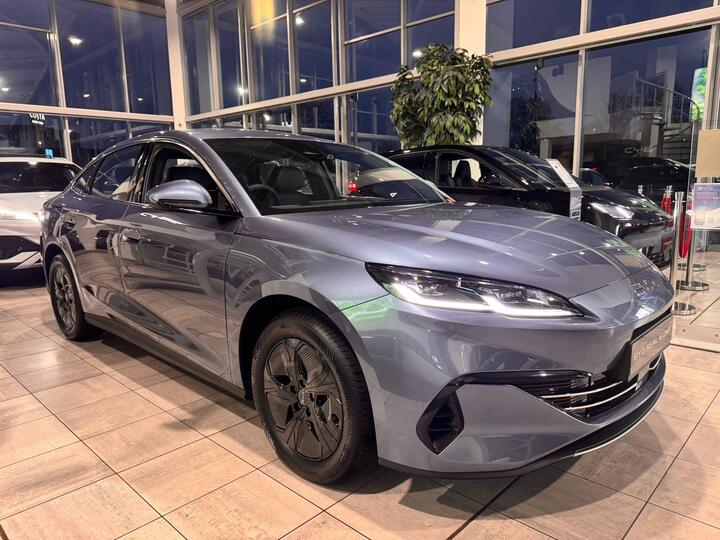 BYD Seal 6 1.5 DM-i 10kWh Boost CVT Auto Euro 6 (s/s) 4dr