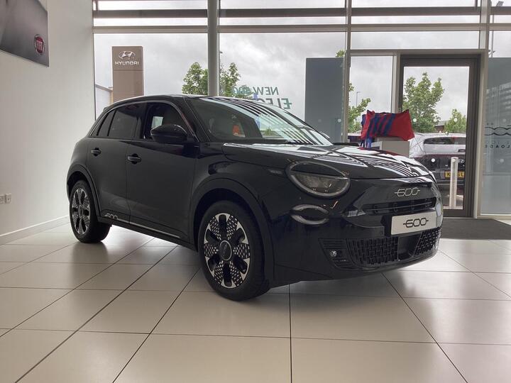 Fiat 600 54kWh La Prima Auto 5dr