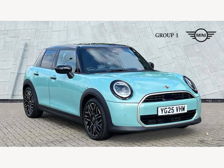 MINI Cooper 1.5C Exclusive Steptronic Euro 6 (s/s) 5dr