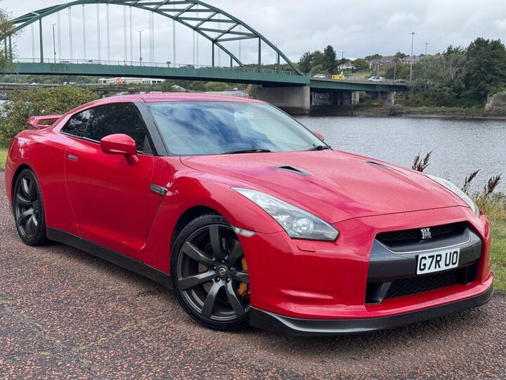 Nissan GT-R 3.8 V6 Black Edition Auto 4WD Euro 4 2dr