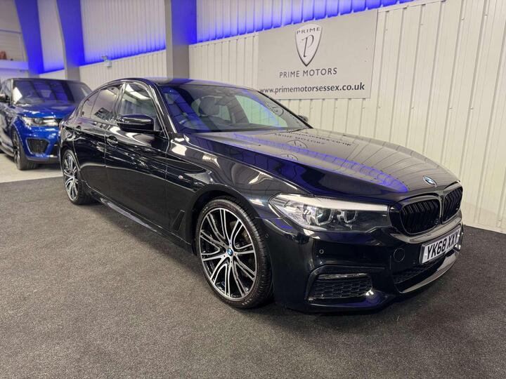 BMW 5 SERIES 3.0 530d M Sport Auto XDrive Euro 6 (s/s) 4dr BMW 5 SERIES 3.0 530d M Sport Auto XDrive Euro 6 (s/s) 4dr