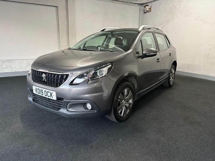 Peugeot 2008 1.2 PureTech Active Euro 6 (s/s) 5dr Peugeot 2008 1.2 PureTech Active Euro 6 (s/s) 5dr