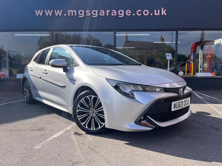 Toyota Corolla 1.8 VVT-h Design CVT Euro 6 (s/s) 5dr