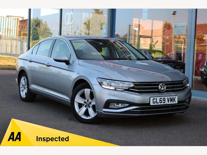 Volkswagen PASSAT 1.6 TDI SE Nav DSG Euro 6 (s/s) 4dr