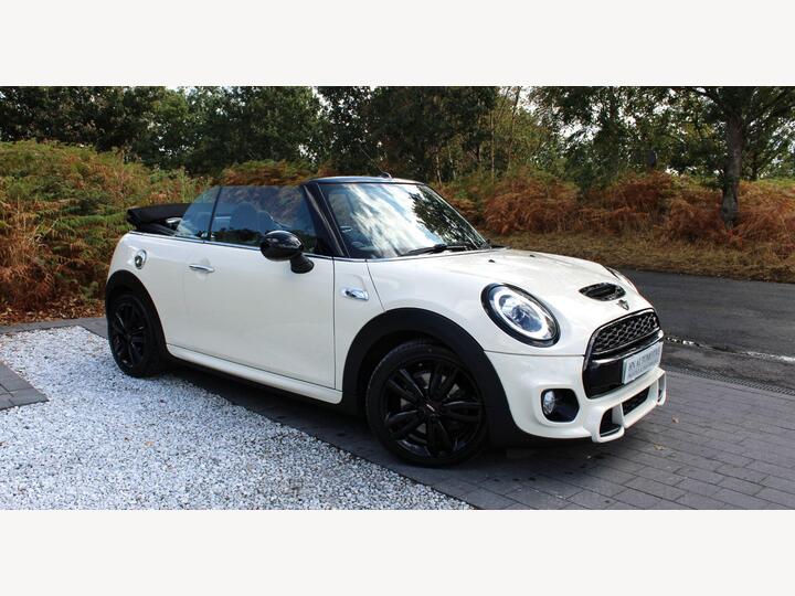 MINI Convertible 2.0 Cooper S Sport Euro 6 (s/s) 2dr