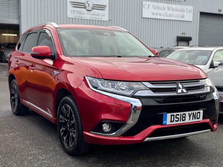 Mitsubishi Outlander 2.0h 12kWh 4hs CVT 4WD Euro 6 (s/s) 5dr Mitsubishi Outlander 2.0h 12kWh 4hs CVT 4WD Euro 6 (s/s) 5dr