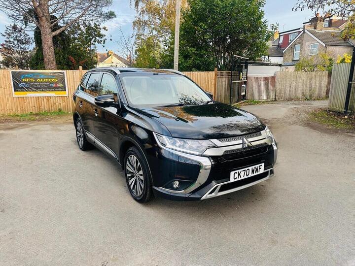 Mitsubishi Outlander 2.0 MIVEC Exceed CVT 4WD Euro 6 (s/s) 5dr