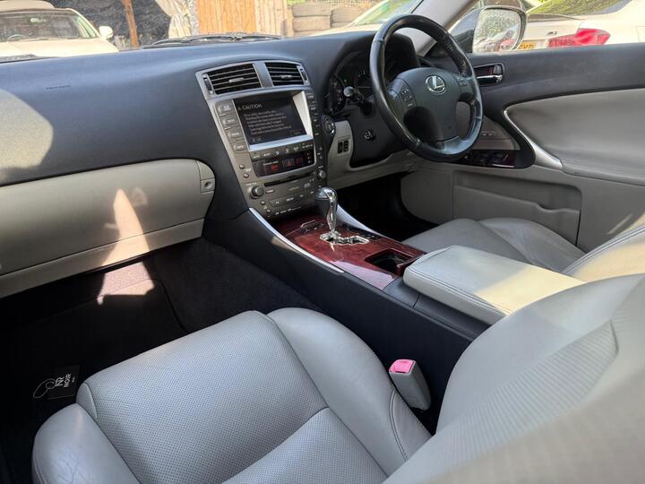 Lexus IS 2.5 250 SE-L 4dr