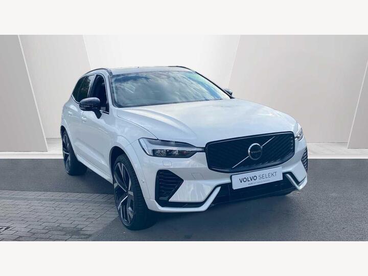 Volvo XC60 2.0 T8 18.8kWh Ultra Dark Auto AWD Euro 6 (s/s) 5dr