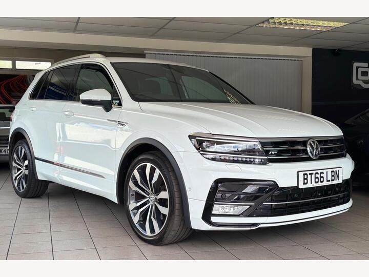 Volkswagen Tiguan 2.0 TDI BlueMotion Tech R-Line DSG 4Motion Euro 6 (s/s) 5dr Volkswagen Tiguan 2.0 TDI BlueMotion Tech R-Line DSG 4Motion Euro 6 (s/s) 5dr