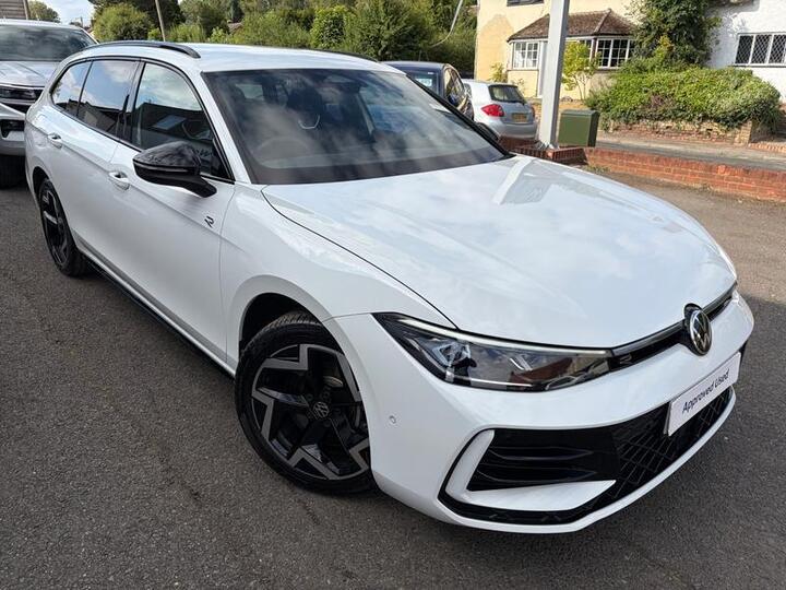 Volkswagen Passat 1.5 TSI EHybrid 19.7kWh R-Line DSG Euro 6 (s/s) 5dr