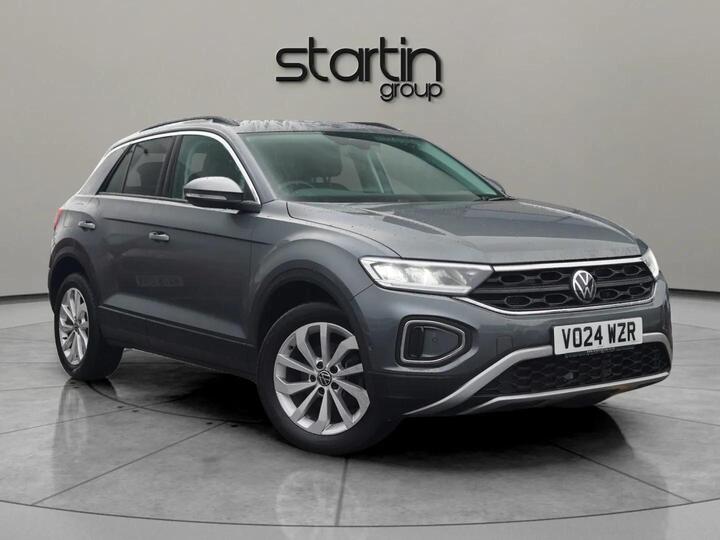 Volkswagen T-Roc 1.0 TSI Match Euro 6 (s/s) 5dr Volkswagen T-Roc 1.0 TSI Match Euro 6 (s/s) 5dr