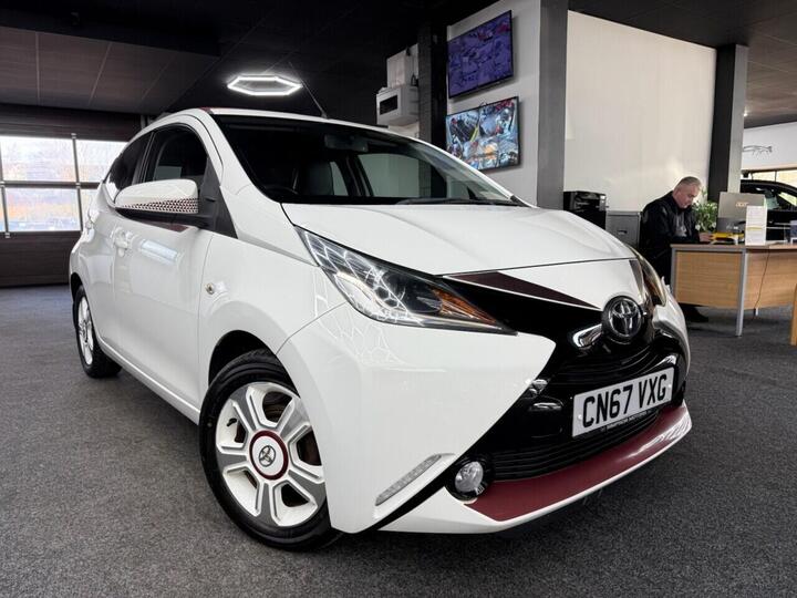 Toyota AYGO 1.0 VVT-i X-claim Funroof Euro 6 5dr