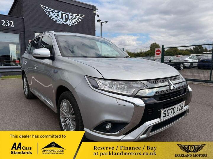 Mitsubishi OUTLANDER 2.4h TwinMotor 13.8kWh Dynamic CVT 4WD Euro 6 (s/s) 5dr