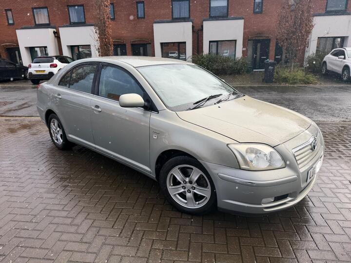 Toyota Avensis 2.0 VVT-i T3-X 5dr Toyota Avensis 2.0 VVT-i T3-X 5dr