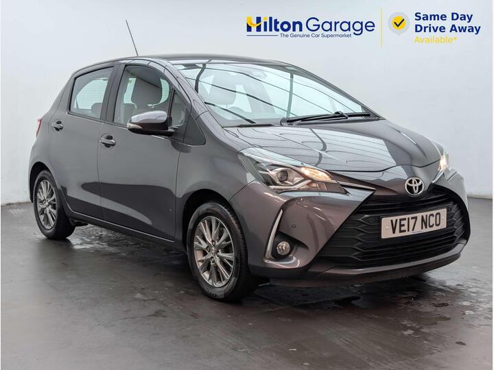 Toyota YARIS 1.5 VVT-i Icon Tech Euro 6 5dr