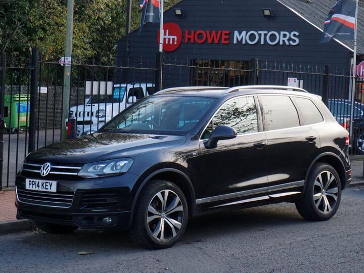 Volkswagen TOUAREG 3.0 TDI V6 BlueMotion Tech R-Line Tiptronic 4WD Euro 5 (s/s) 5dr Volkswagen TOUAREG 3.0 TDI V6 BlueMotion Tech R-Line Tiptronic 4WD Euro 5 (s/s) 5dr