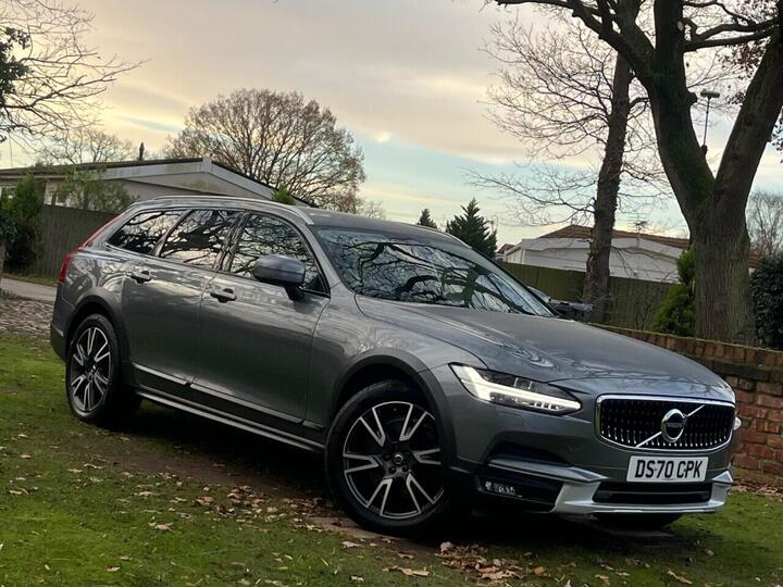 Volvo V90 Cross Country 2.0 D4 Plus Auto AWD Euro 6 (s/s) 5dr