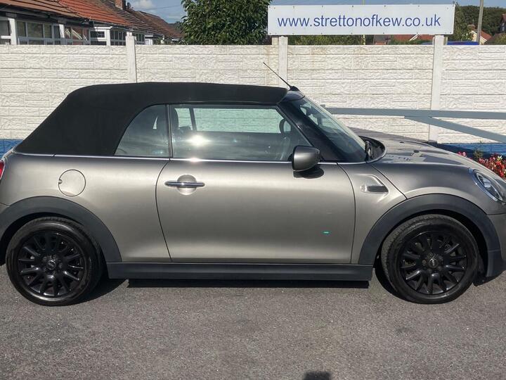 MINI CONVERTIBLE 1.5 Cooper Classic Euro 6 (s/s) 2dr