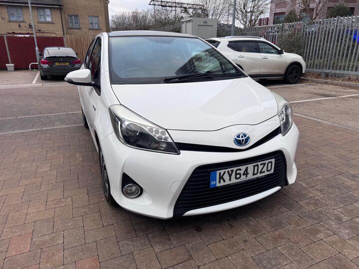 Toyota Yaris 1.5 VVT-h Trend CVT Euro 5 5dr
