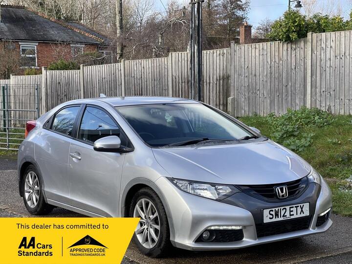 Honda Civic 1.8 I-VTEC ES Euro 5 (s/s) 5dr Honda Civic 1.8 I-VTEC ES Euro 5 (s/s) 5dr