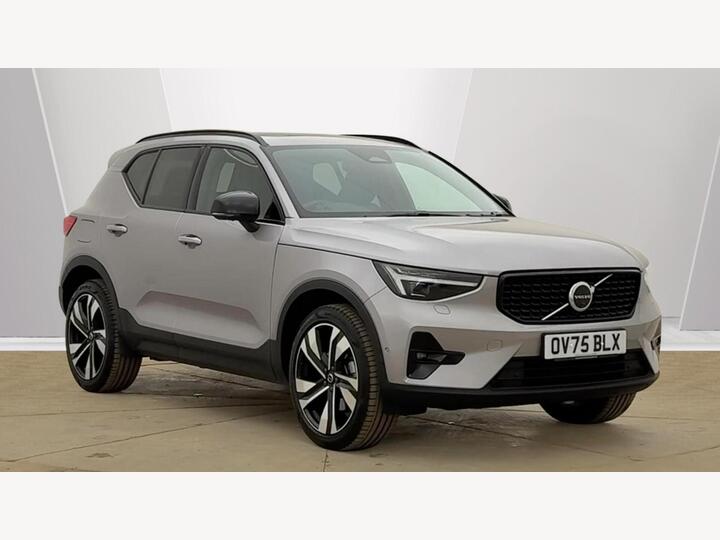 Volvo XC40 2.0 B3 MHEV Ultra Dark DCT Auto Euro 6 (s/s) 5dr