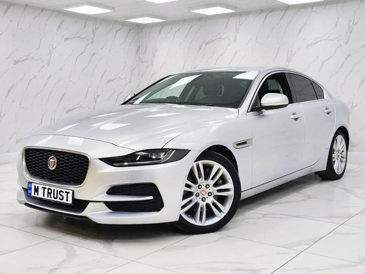 Jaguar XE 2.0 D180 SE Auto Euro 6 (s/s) 4dr
