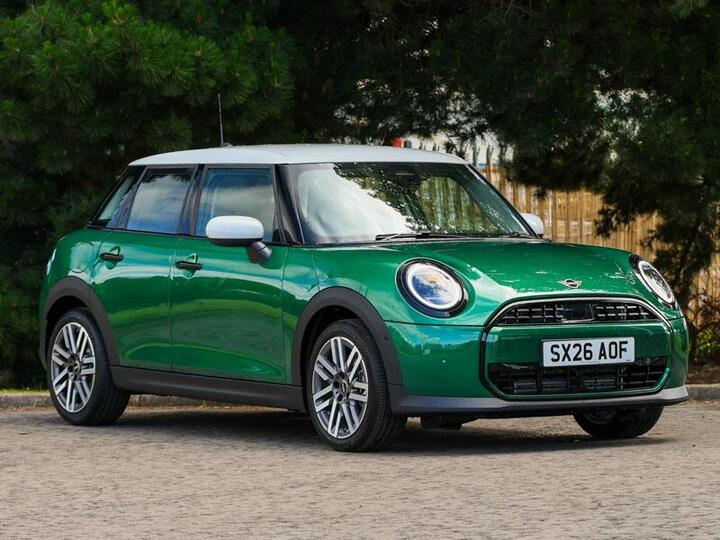 MINI Cooper 1.5C Classic Steptronic Euro 6 (s/s) 5dr