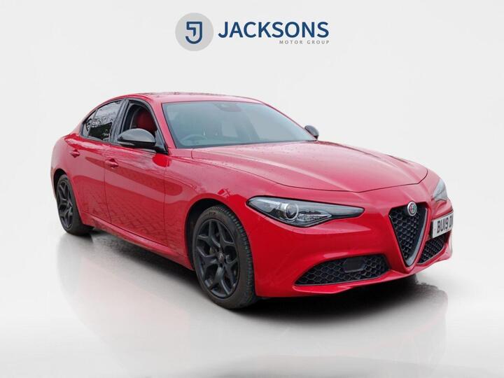 Alfa Romeo GIULIA 2.0T Nero Edizione Auto Euro 6 (s/s) 4dr